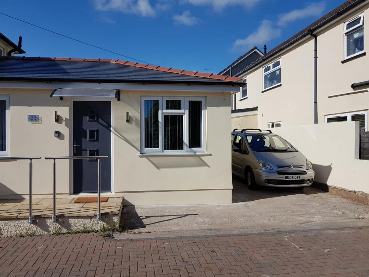 Beechfield House Modern Studio Self-Contained Unit With Free Wifi And Parking And Kitchen Area 4M From City Centre And Castle Cardiff Exterior photo
